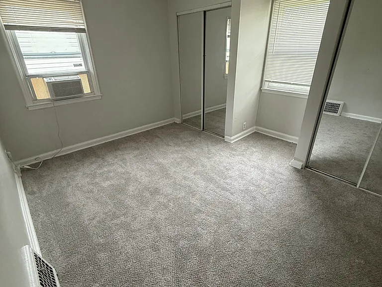 7426 Calvin Ave — Photo 5
