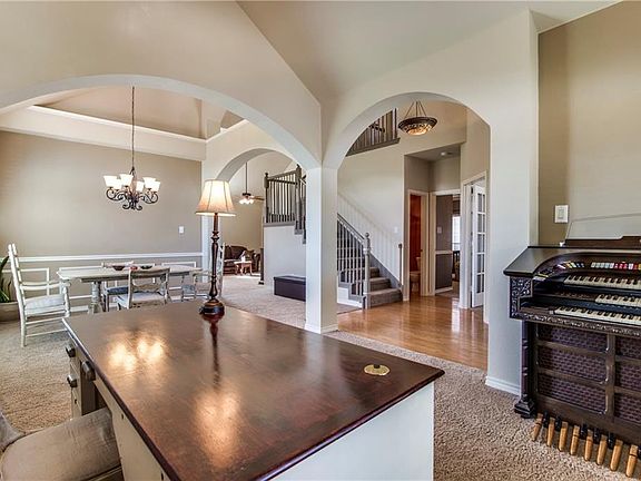 4th image of 838 Water Oak Dr