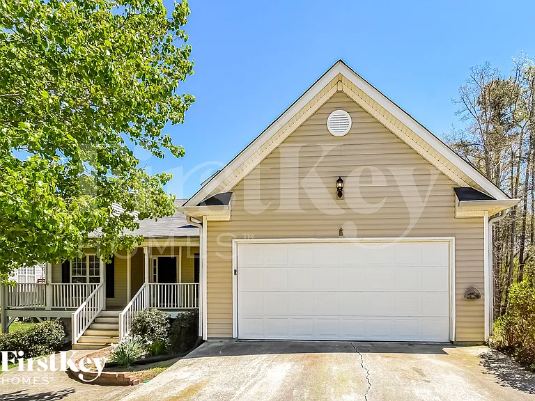42 Kades Cove Dr — Photo 1