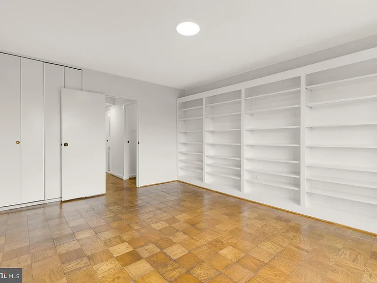 4201 Cathedral Ave NW #1405W — Photo 23
