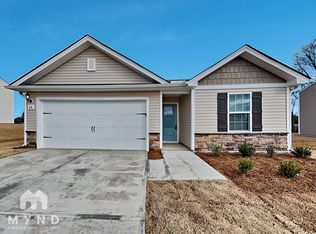 28 New Villas St, Angier, NC 27501