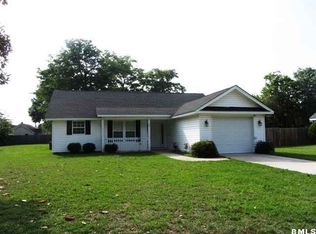 22 Spanish Moss Dr, Beaufort, SC 29907