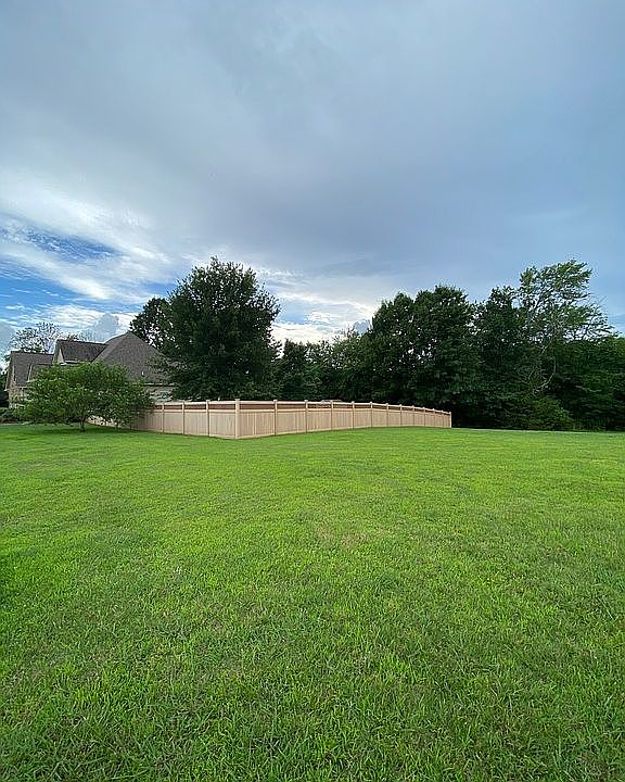 2nd image of 137 River Edge Dr