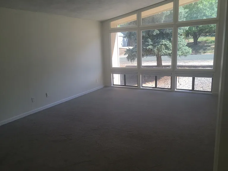 9460 Pawnee Trl — Photo 6