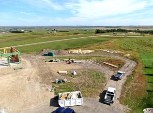 11007 Acadia Cir, Bismarck, ND 58503