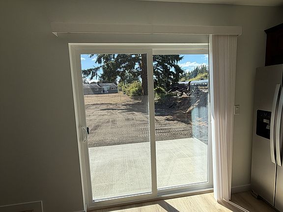 5th image of 604 Oakhurst Dr #2