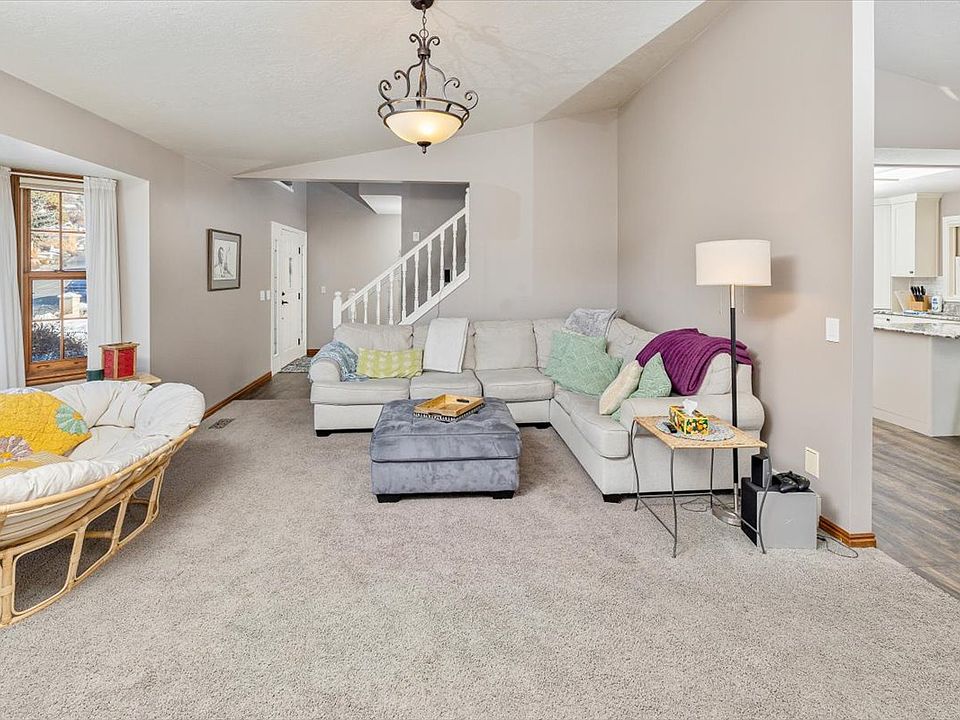 630 Foxridge Dr Providence UT Zillow