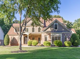 9145 Greenway Ct, Gainesville, GA 30506