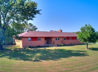 2761 N Luther Rd, Harrah, OK 73045