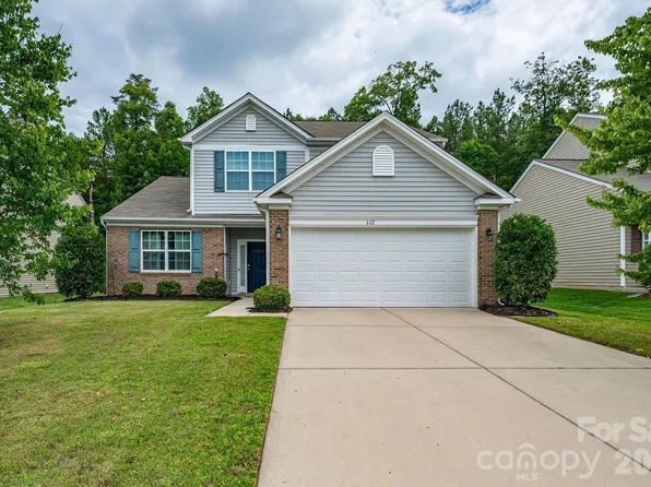612 Augustus Ln, Mount Holly, NC 28120