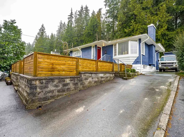 1749 Deep Cove Rd, North Vancouver, BC V7G 1S4
