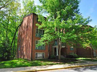 11839 Shire Ct APT 21, Reston, VA 20191