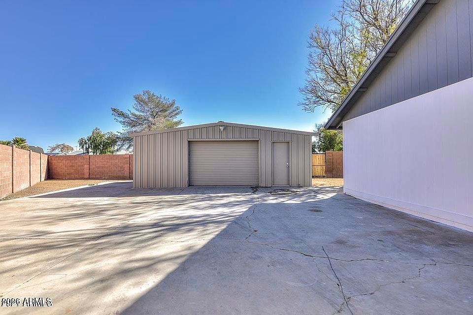 1st image of 2250 E KATHLEEN Road
