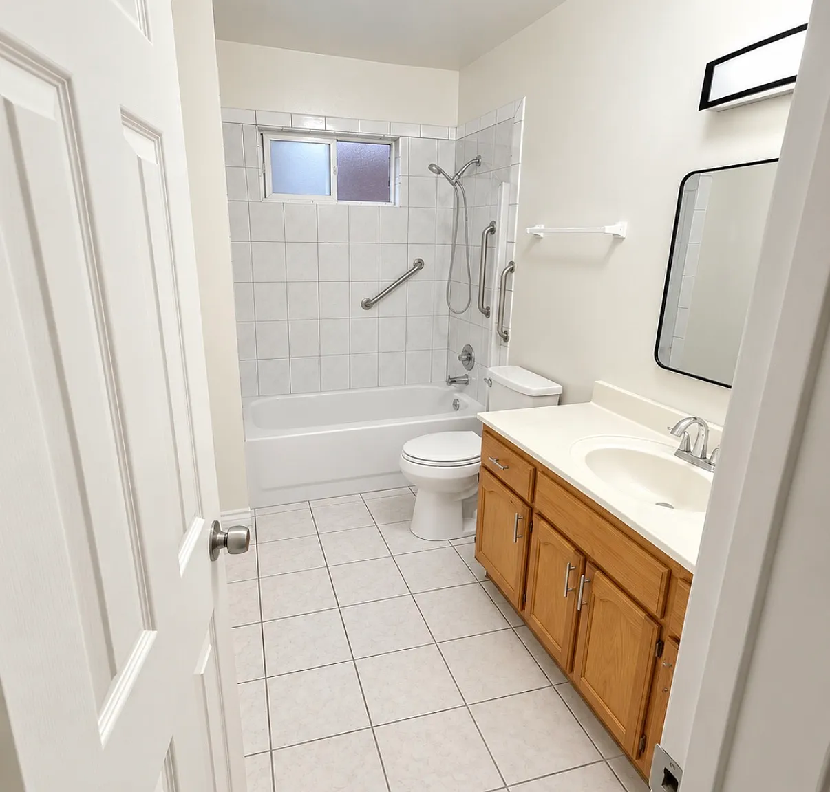2 bed, 950 sqft, $2,500 — Photo 4