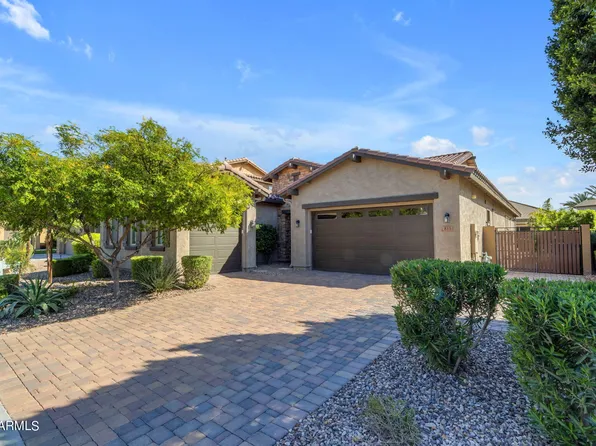 833 E HORSESHOE Place, Chandler, AZ 85249