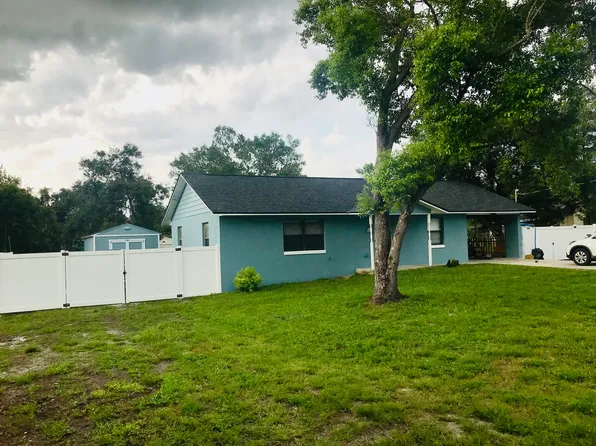 11321 Lakeview Dr, Leesburg, FL 34788