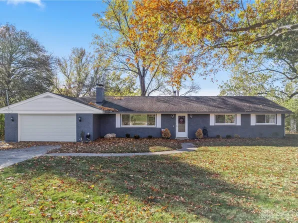 299 Hoffmann Ave, Lebanon, OH 45036