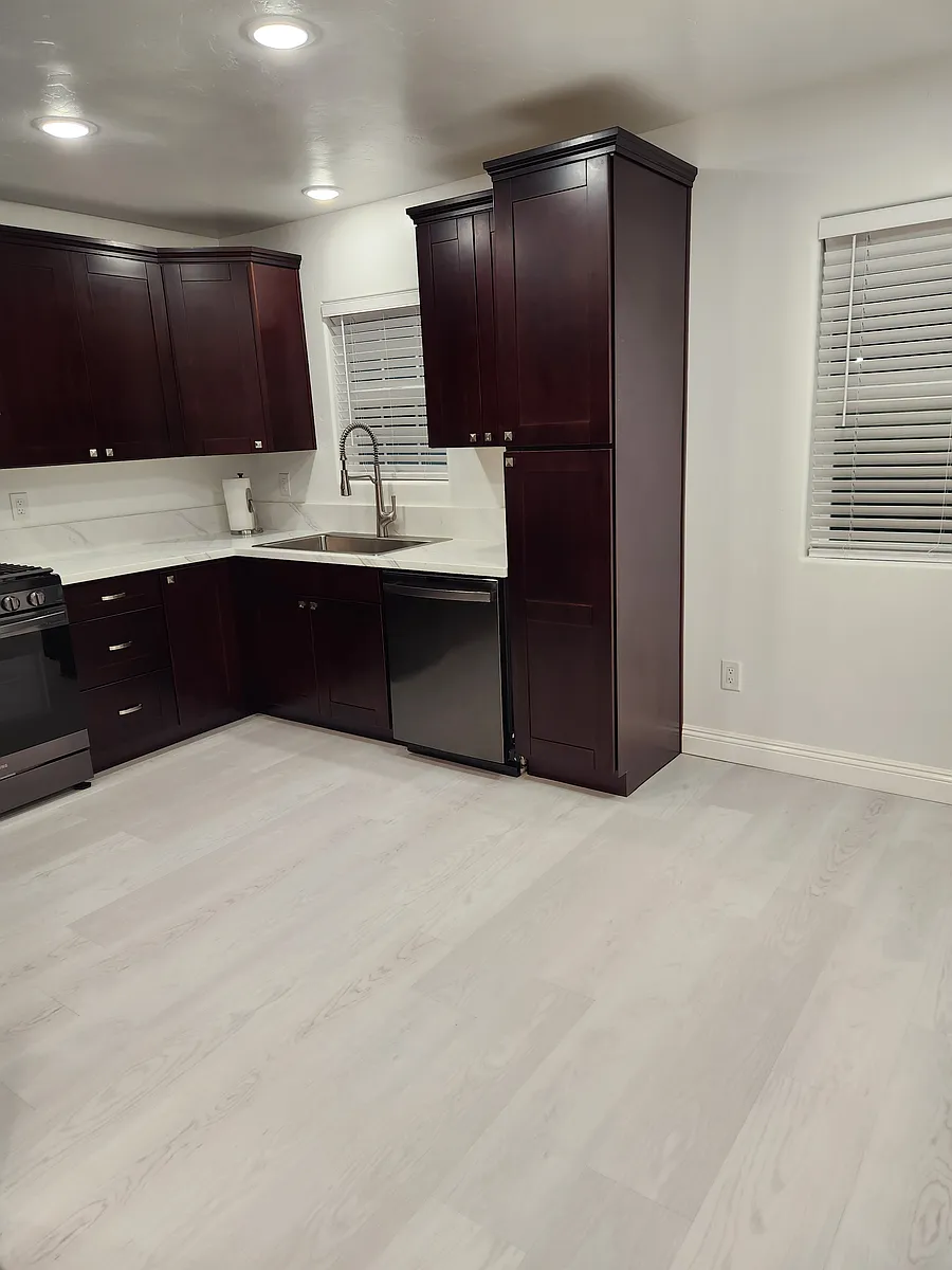 Building Photo - 461 Smith Ave #A