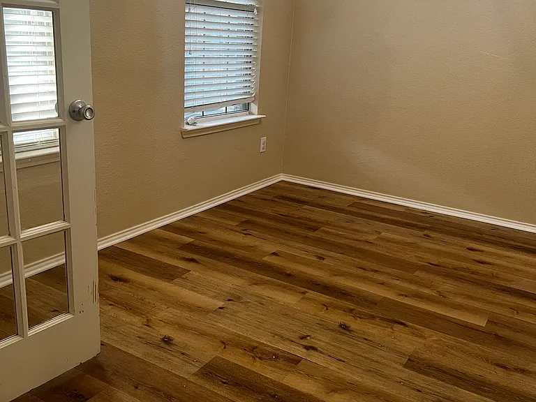 249 Niagara Falls Dr — Photo 6