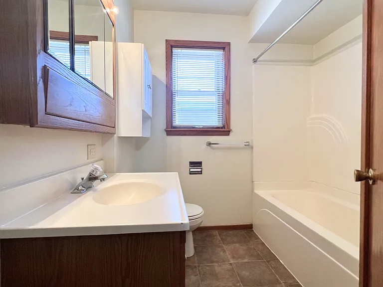418 N 1st St #9 — Photo 10