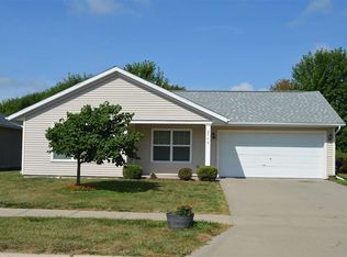 2713 Whispering Meadow Dr, Iowa City, IA 52240