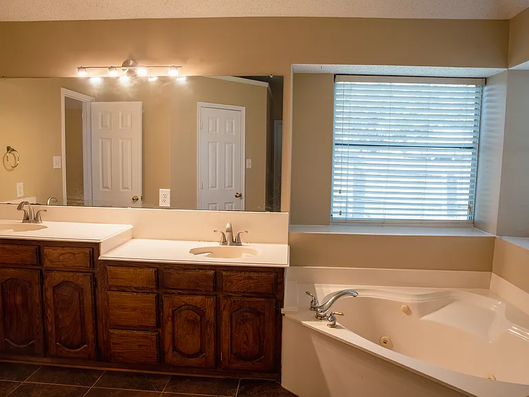3213 Chalkstone Dr — Photo 12