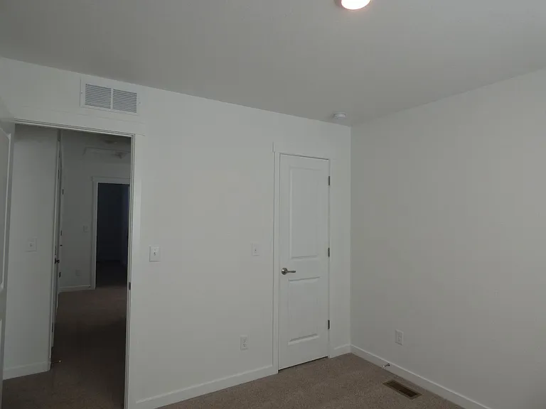 1039 Spartan Ave — Photo 9