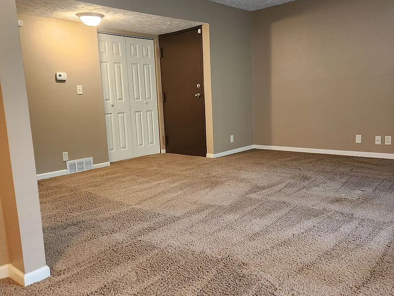 1951 Parkwild Dr #123 — Photo 12