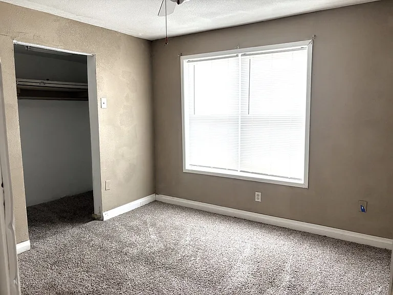 324 Lindy Ave — Photo 10