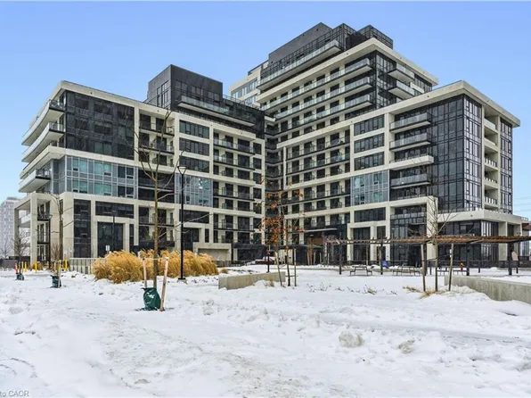 3200 William Coltson Ave #102, Oakville, ON L6H 7W6