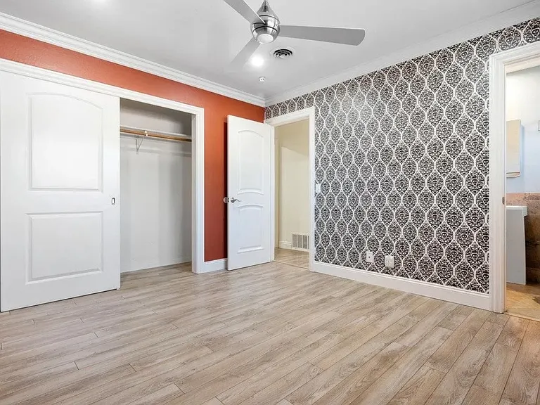 4026 Denver St — Photo 12