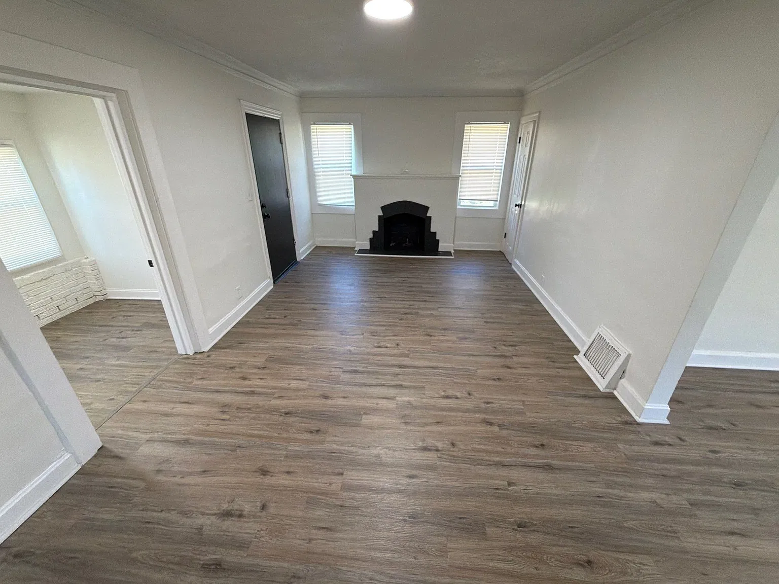4 bed, 4.0 bath, 1700 sqft, $1,800 — Photo 3
