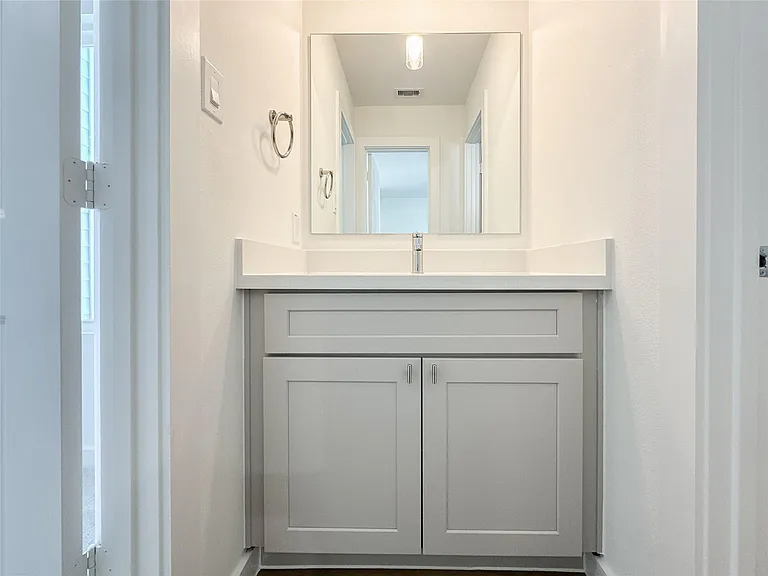 2726 Discovery Trails Ct — Photo 35