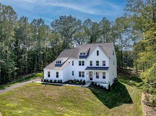 8701 Maple Springs Pl, Nokesville, VA 20181