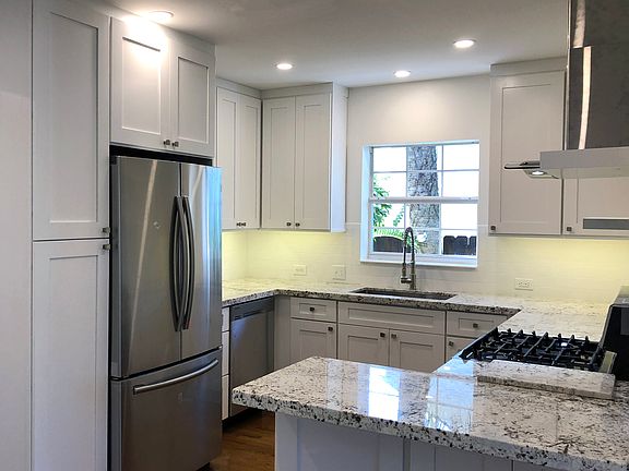 5th image of 525 26th St