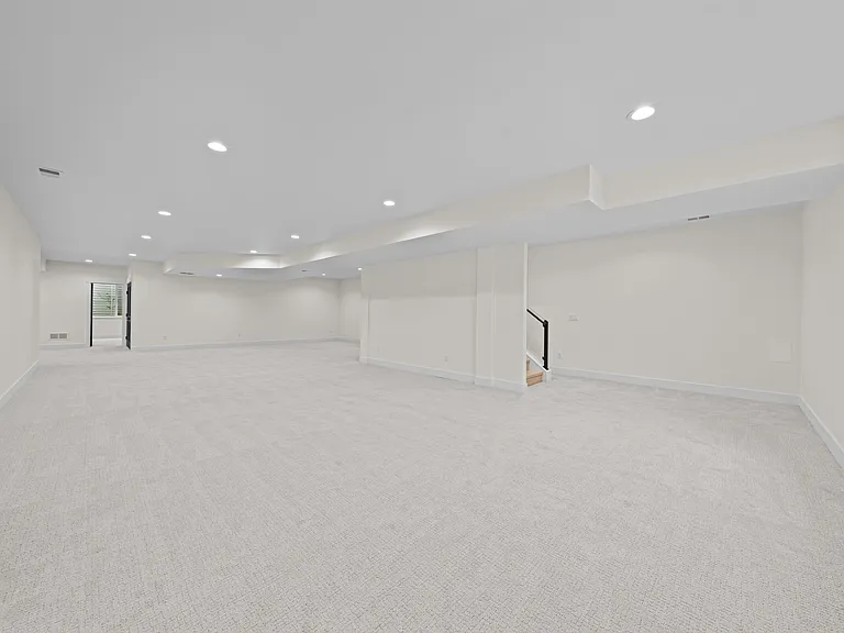 1277 Eliza Ave — Photo 25