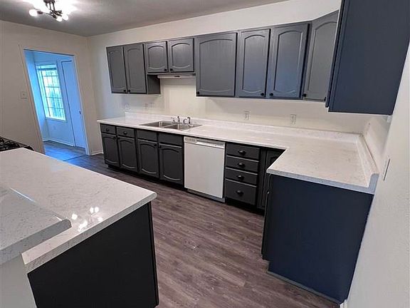 4th image of 1812 McGregor Ave
