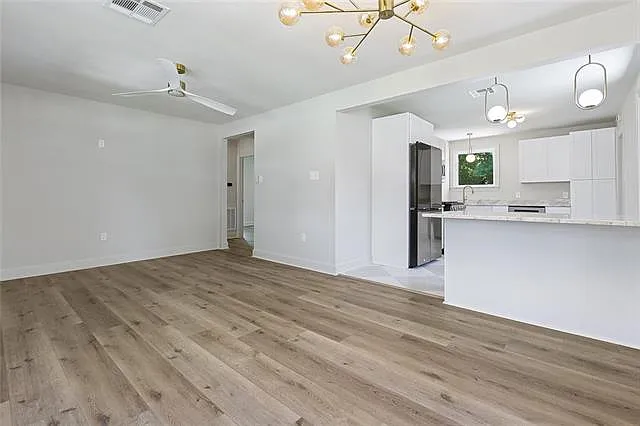 325 N Bengal Rd — Photo 6