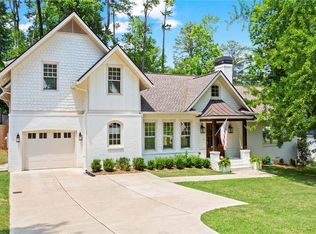 388 Meadowbrook Dr, Sandy Springs, GA 30342