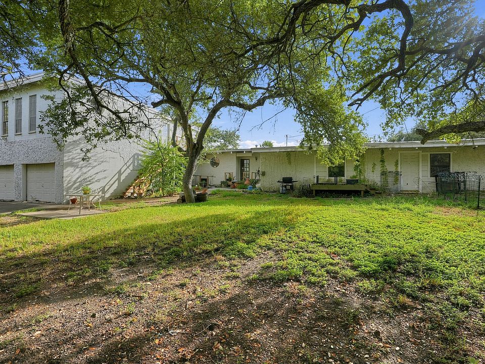1st image of 521 Oak Rdg