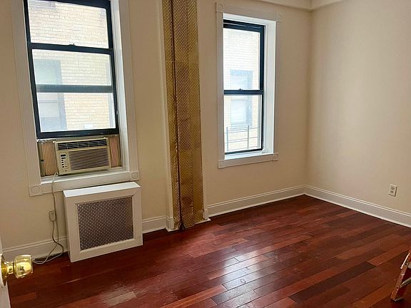 4th image of 57 Cooper St #1H
