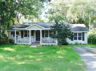 207 Nichols Ave, Fairhope, AL 36532