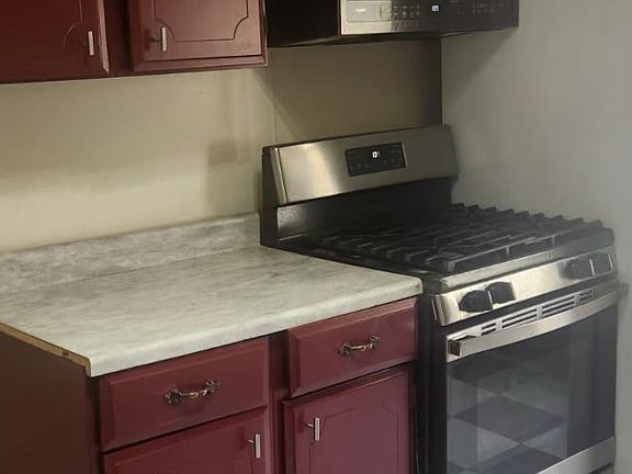 2nd image of 322 S 2nd St APT 2