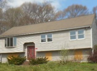 36 Corey Cir, Taunton, MA 02780