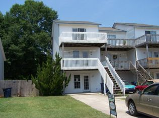 90 Shoreline Dr, Jacksonville, NC 28540