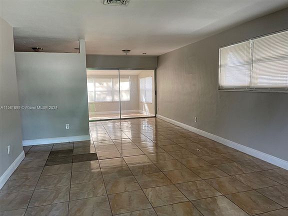 5th image of 1760 NW 152nd St