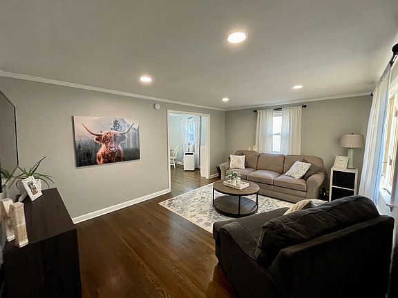 2nd image of 41 Earle St #41