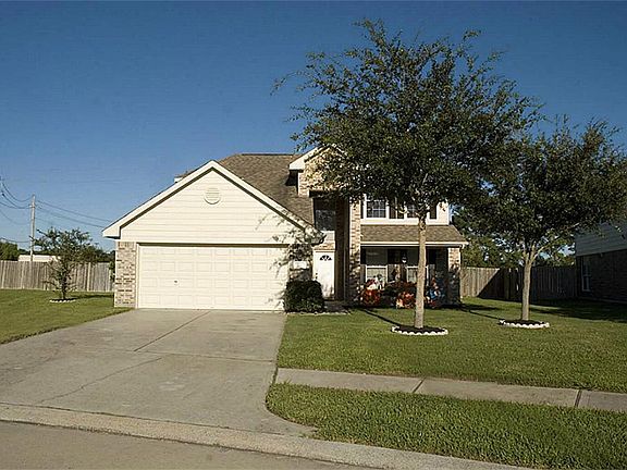 2nd image of 108 Colony Lake Ln