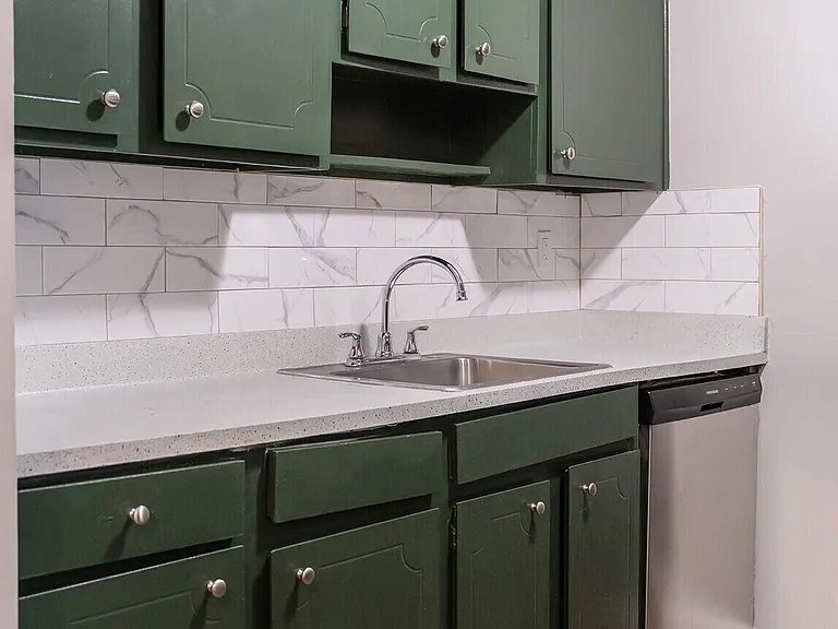 Moss Creek Apartments — Photo 7