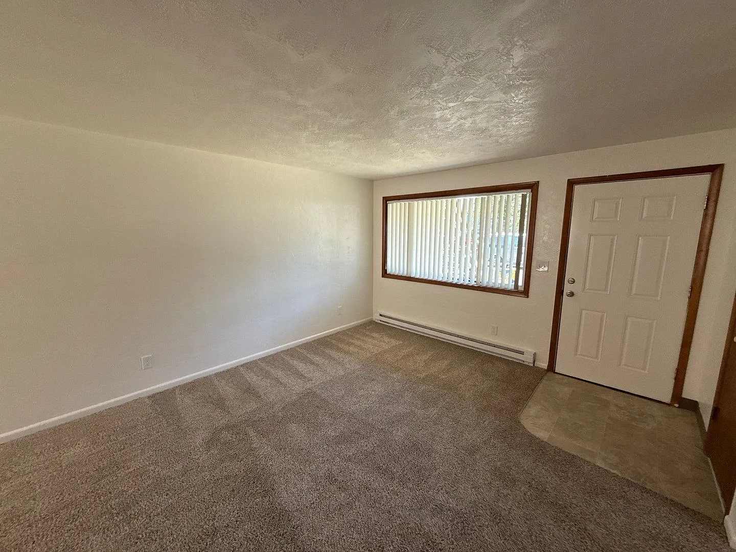 2 bed, 1.0 bath, $1,145 — Photo 3